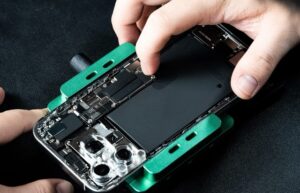 iphone換電池示意圖(圖片來源:DADO3C)